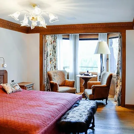 Collina Luxury For 8 People, View, Balconies, Wifi, Tv, Free Parking Casa vacanze Sankt Moritz